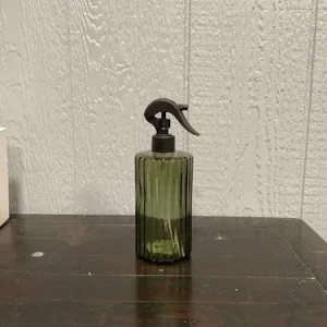 Glass Spray Bottle - Green (NEW)
